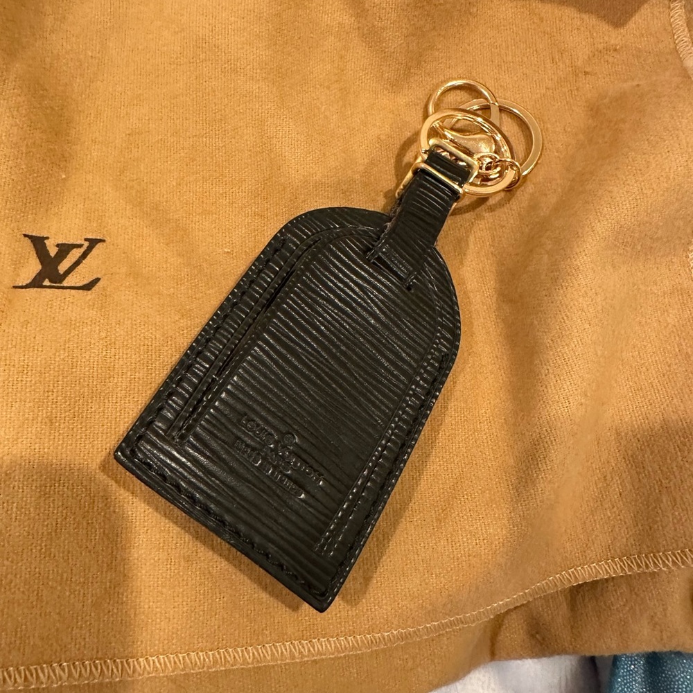 Louis Vuitton Black Epi Leather Travel Tag - Picture 7 of 12